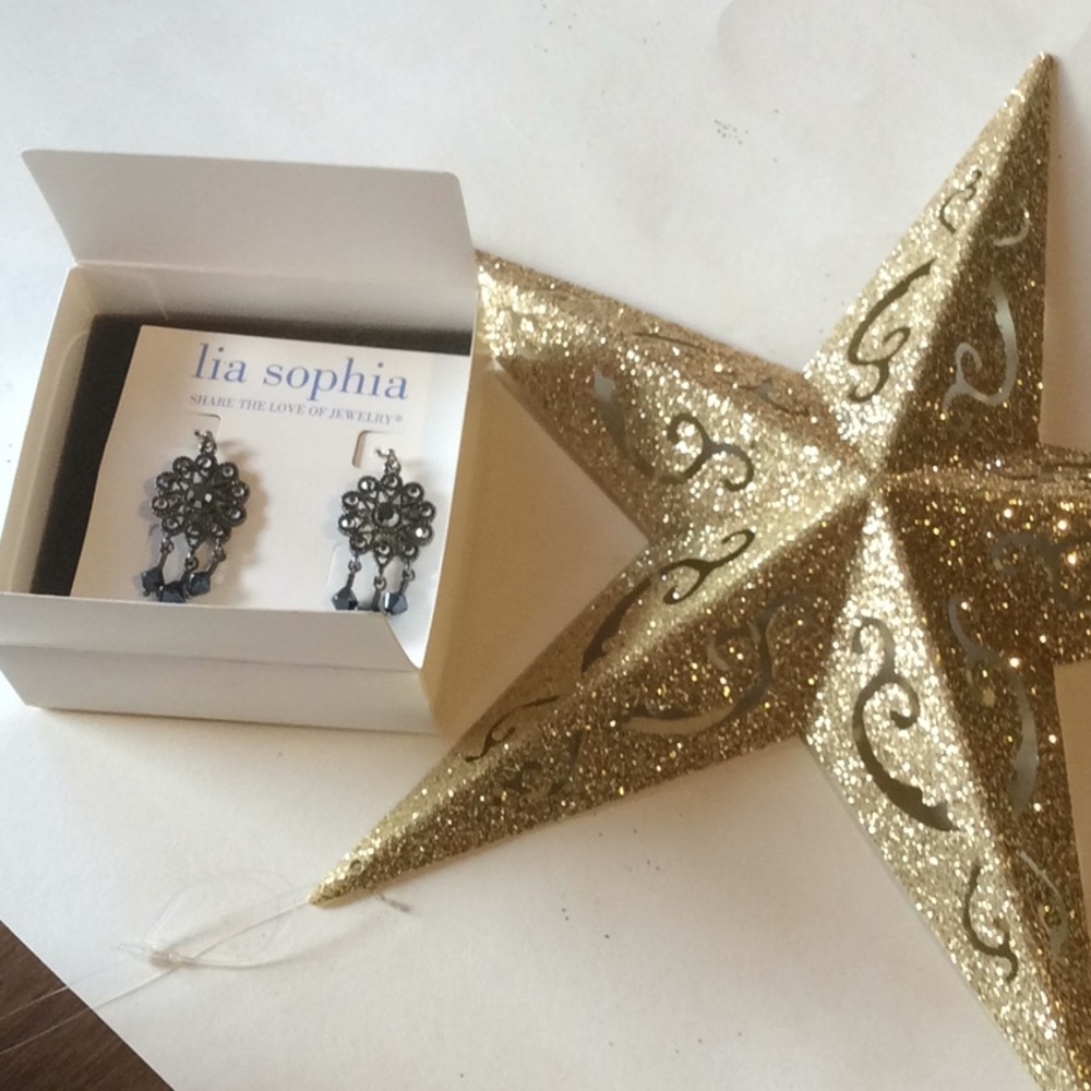 LIA SOPHIA ELEGANT EARRINGS ❤️ - Picture 3 of 4